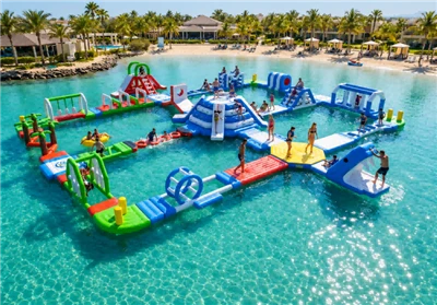 Commercieel groot drijvend opblaasbaar waterpark voor volwassenen 100+